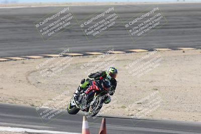 media/Oct-30-2025-Racers Edge (Thu) [[dabbdaf680]]/3-B Group/Session 2 (Bowl Exit)/